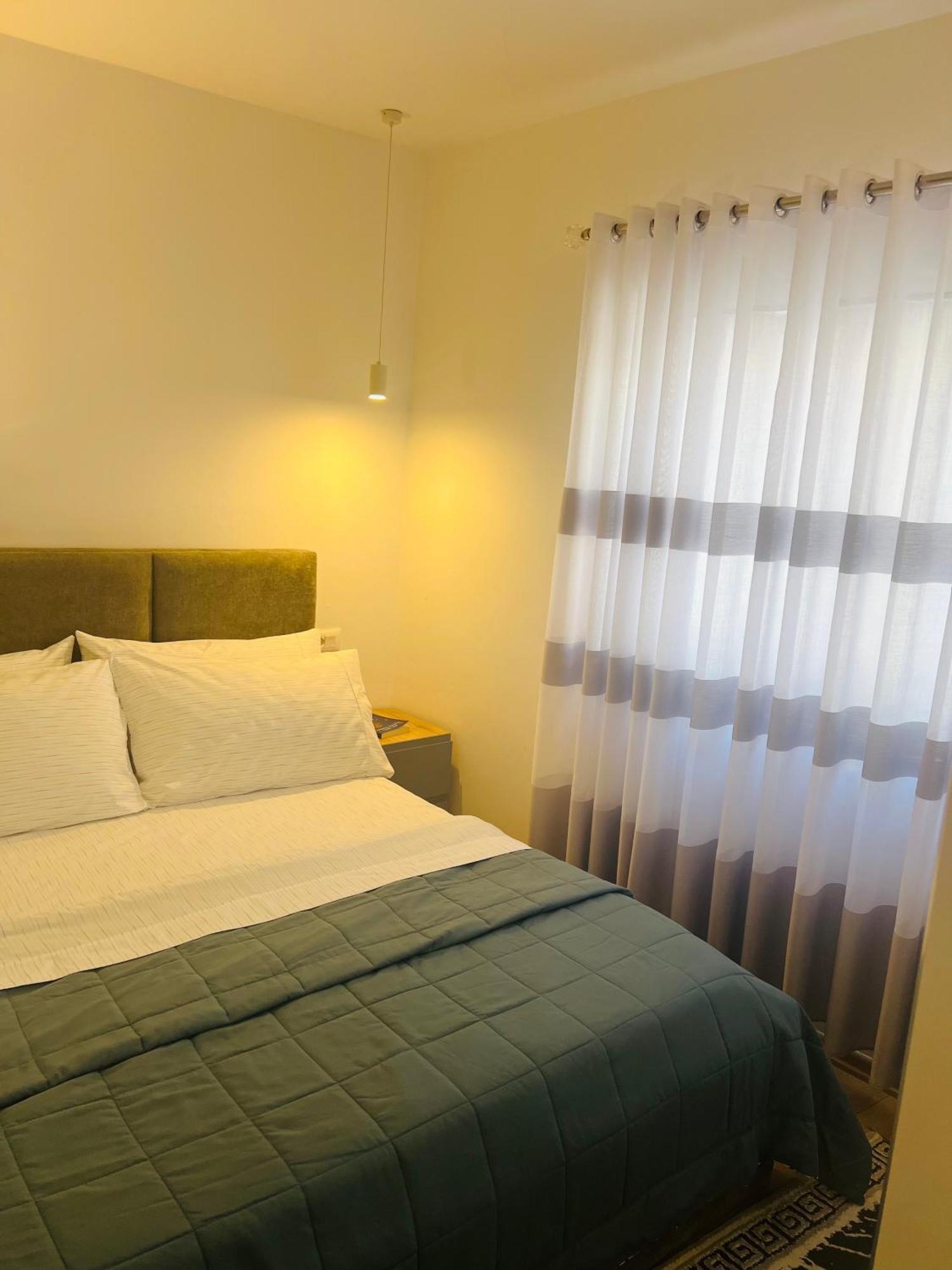 Charming House Apartment โปกราเดซ ภายนอก รูปภาพ