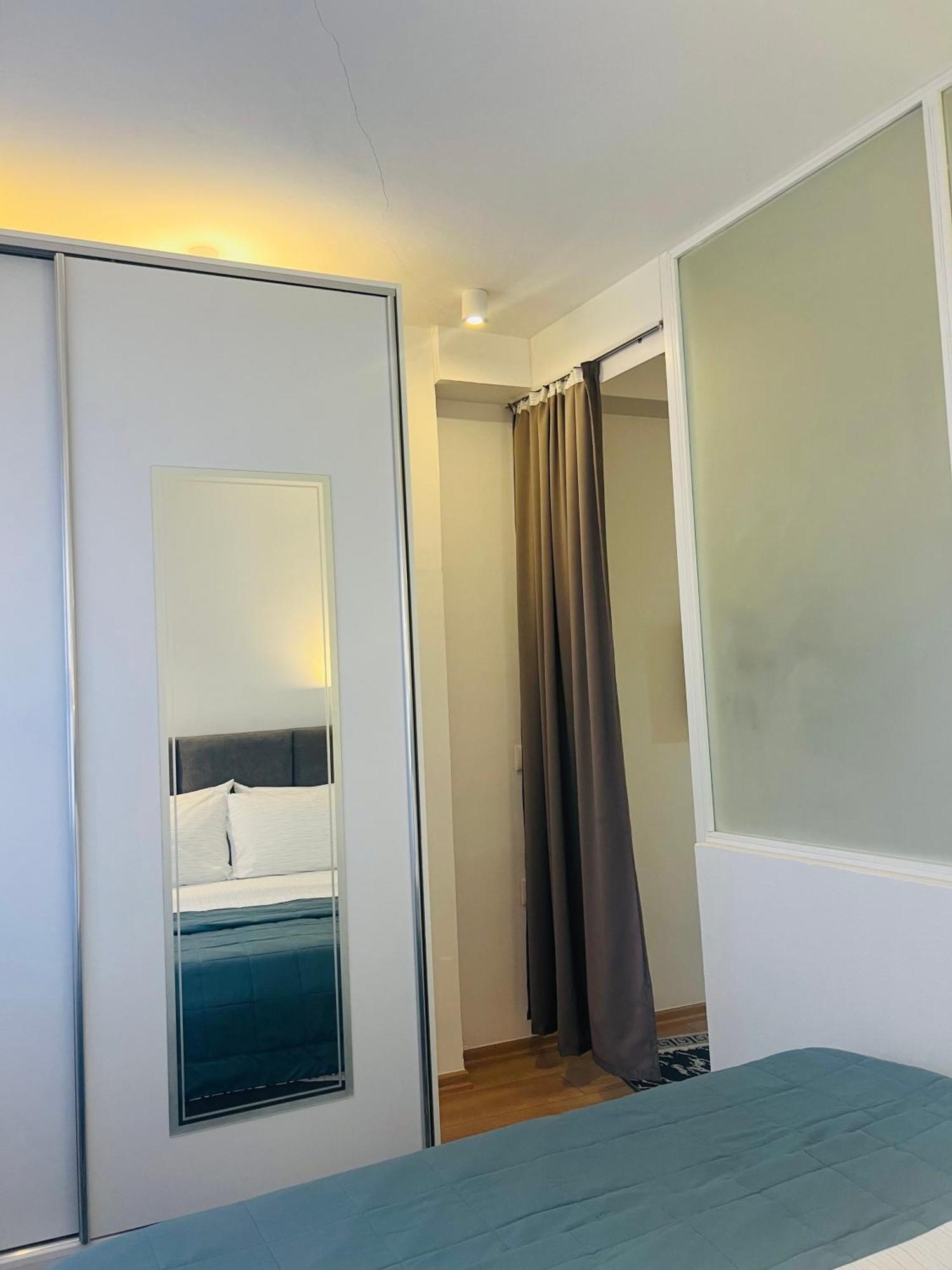 Charming House Apartment โปกราเดซ ภายนอก รูปภาพ